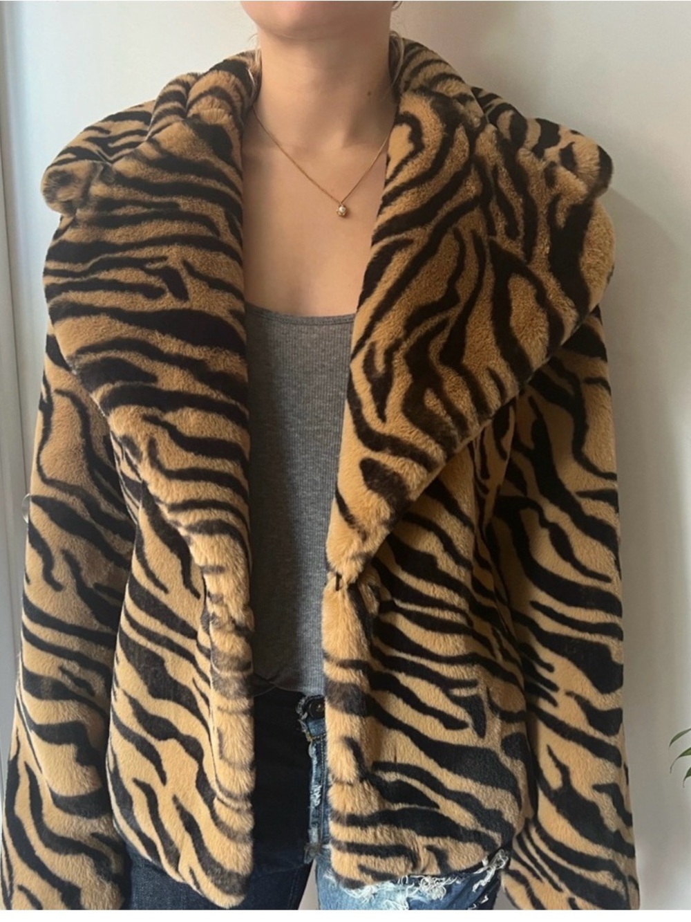Tiger-Print Faux Fur Jacket - Tan & Black